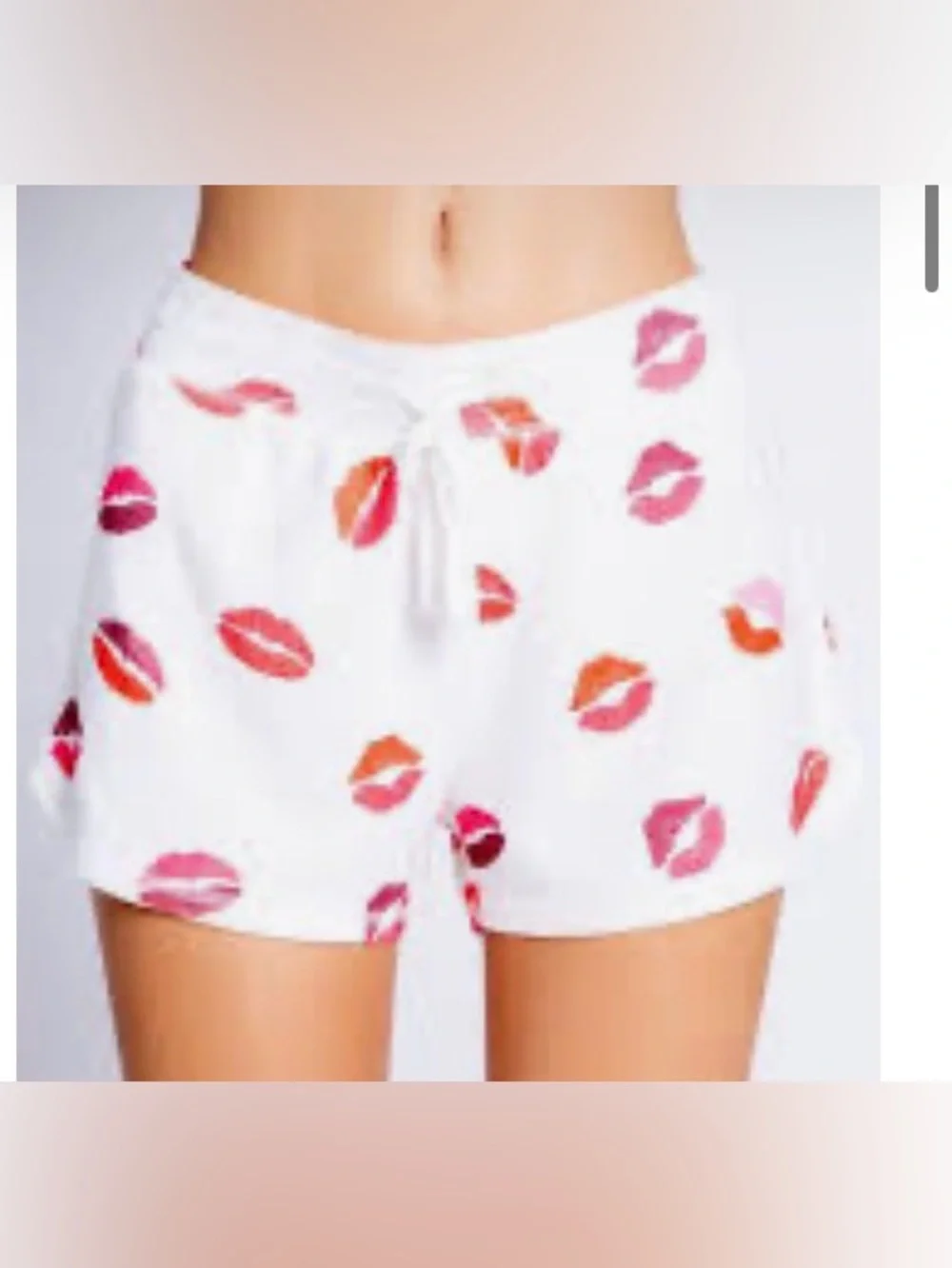 NWT Minnie Rose Kisses knit Shorts Drawstring cream‎ w/ red kisses